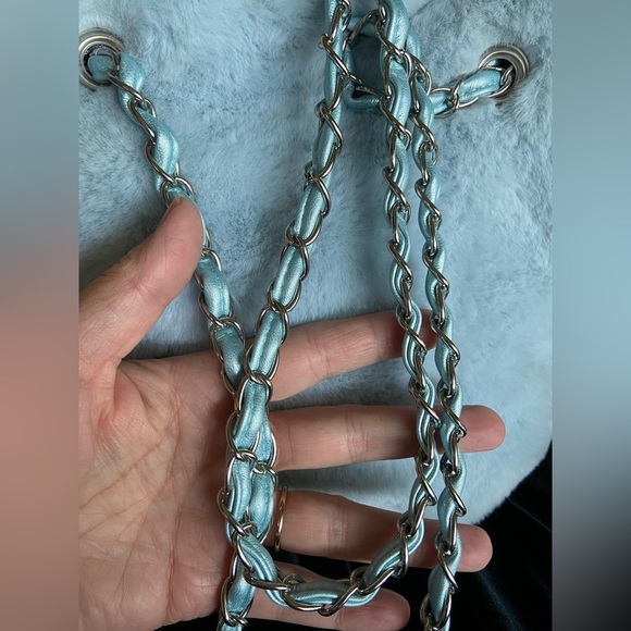 Geir-Ness Norsk Sno Purse Handbag Lt Blue Chain SOFT Faux Fur - REVERSIBLE, New - Picture 3 of 12